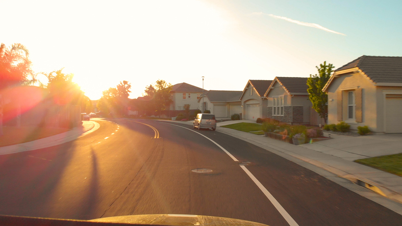 driving-through-neighborhood-hawaii